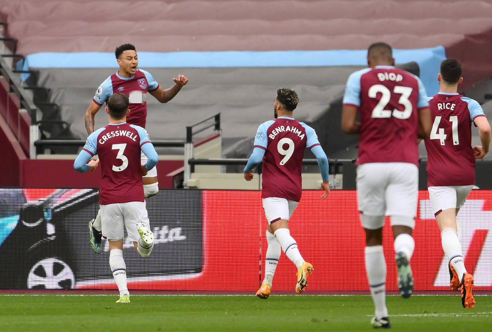 对他的移动 对他的移动